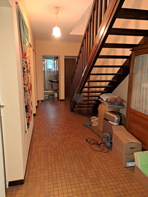 Maison - 180 m² - 9 pièces