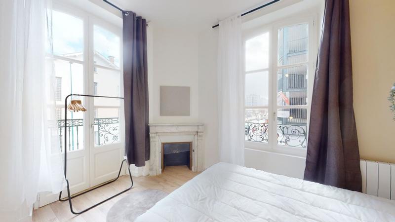 Appartement - 71 m² - 5 pièces