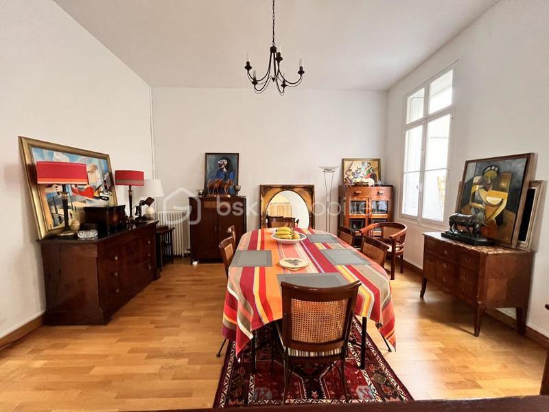 Maison de maîtres - 220 m² - 8 pièces