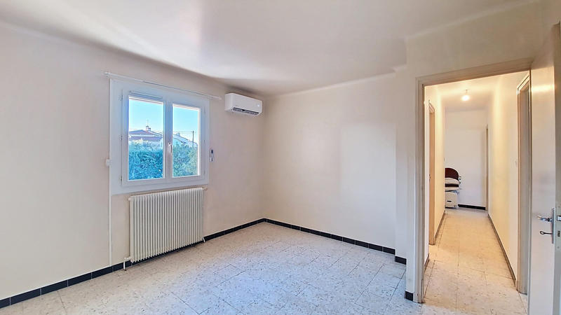 Maison traditionnelle - 95 m² - 5 pièces