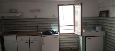 Immeuble - 160 m² - 1 pièce