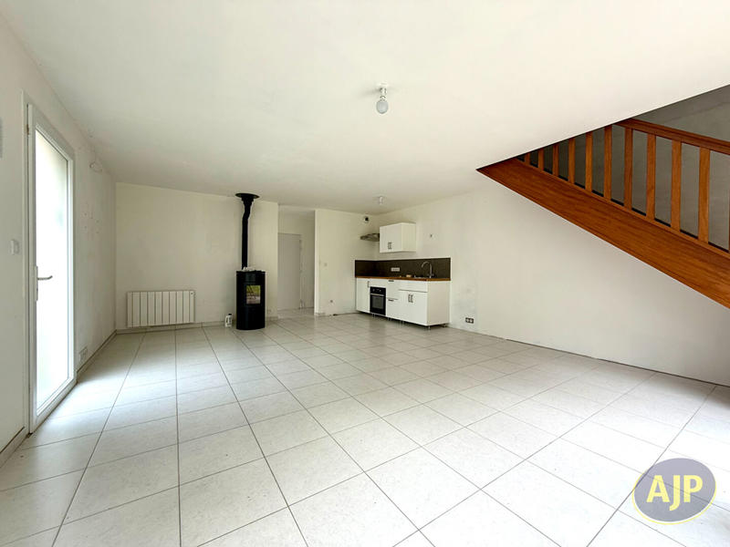 Maison - 84 m² - 4 pièces