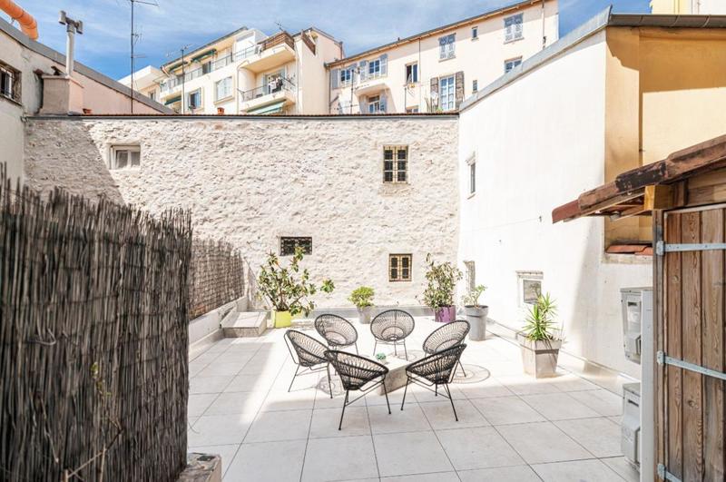 Appartement - 68 m² - 2 pièces