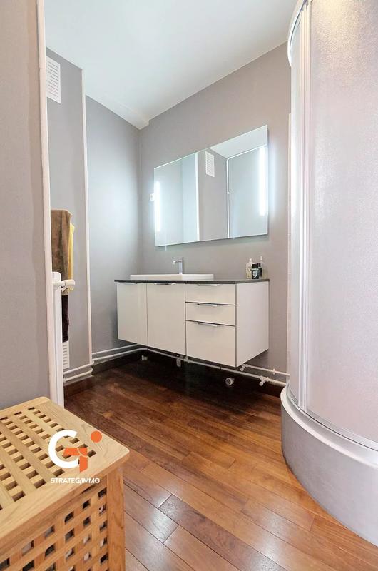 Appartement - 60 m² - 2 pièces