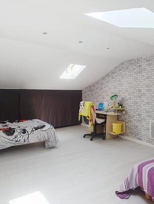 Maison - 236 m² - 7 pièces