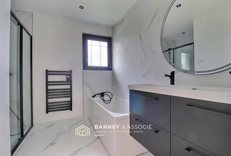 Maison - 105 m² - 4 pièces