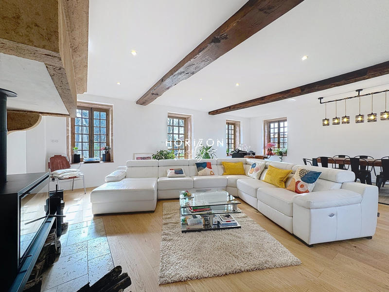 Maison ancienne - 224 m² - 7 pièces