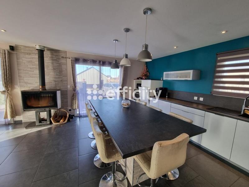 Maison - 138 m² - 6 pièces