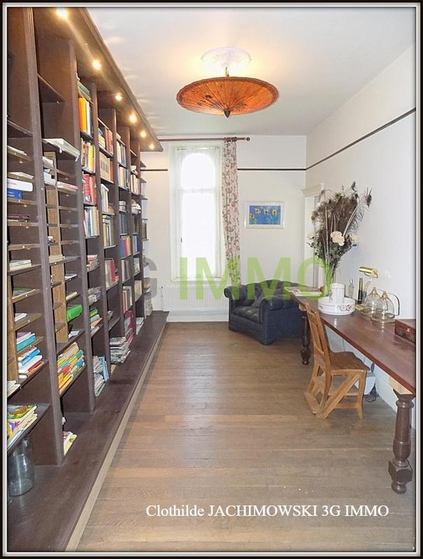 Propriété - 350 m² - 17 pièces