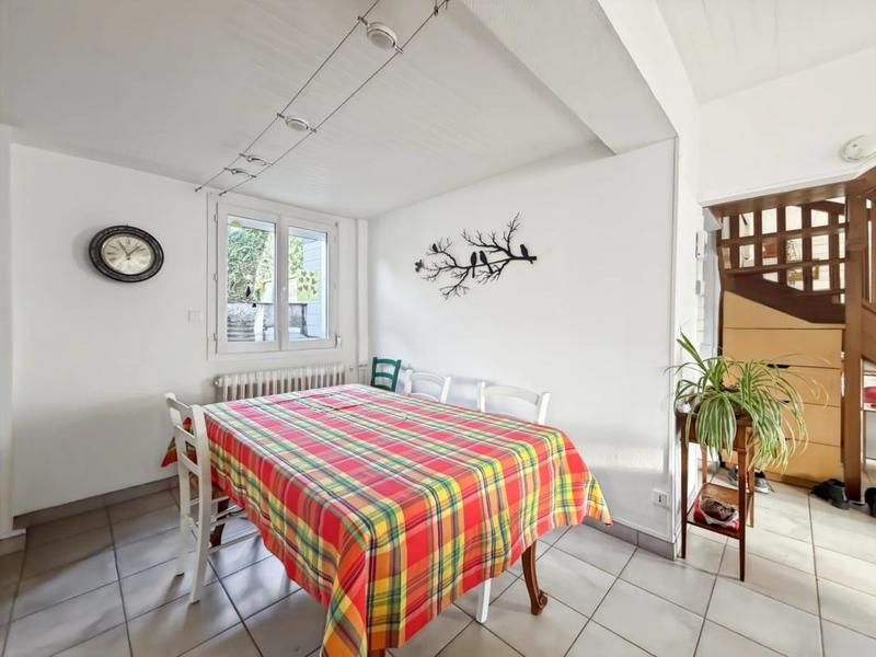 Maison de ville - 138 m² - 9 pièces