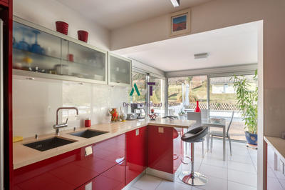 Maison - 92 m² - 5 pièces