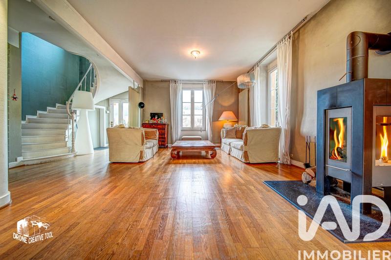 Maison de ville - 259 m² - 7 pièces