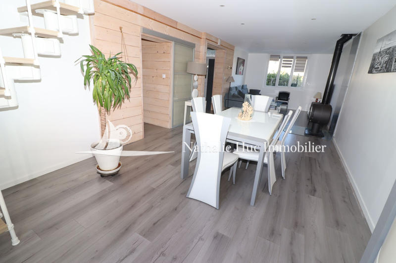 Maison - 170 m² - 7 pièces