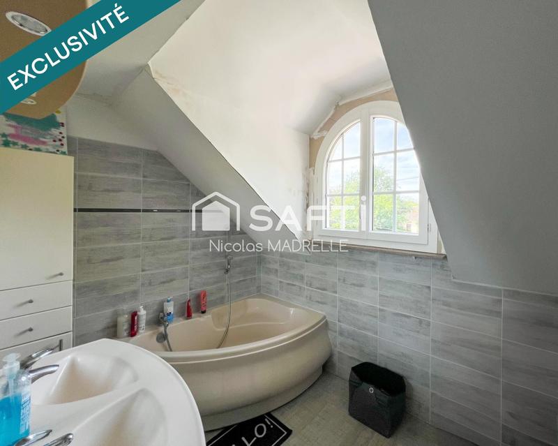 Maison - 156 m² - 8 pièces