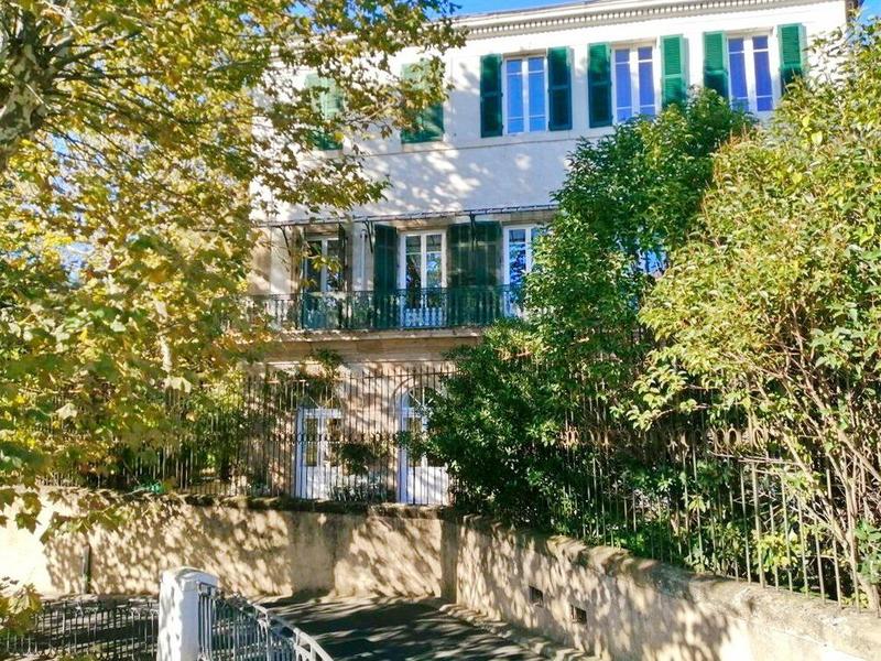 Appartement - 270 m² - 6 pièces