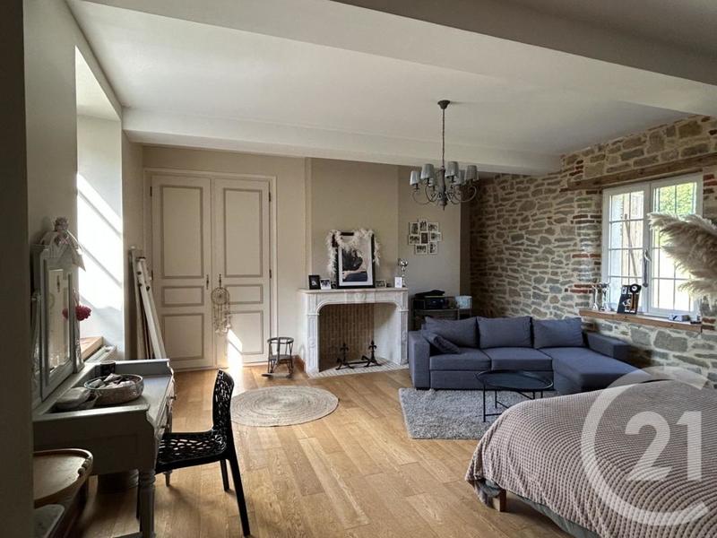 Corps de ferme - 468 m² - 12 pièces