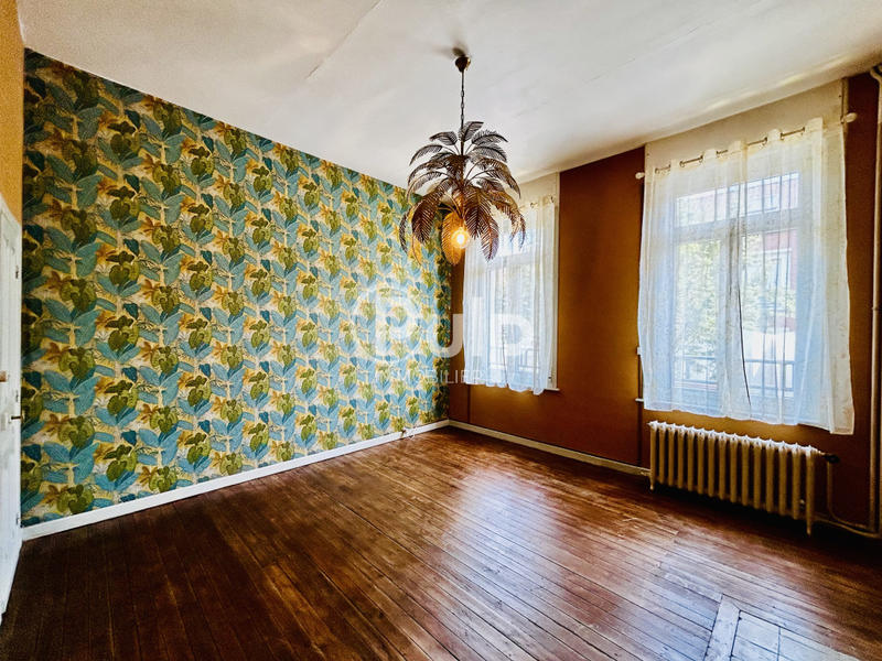 Maison - 313 m² - 10 pièces