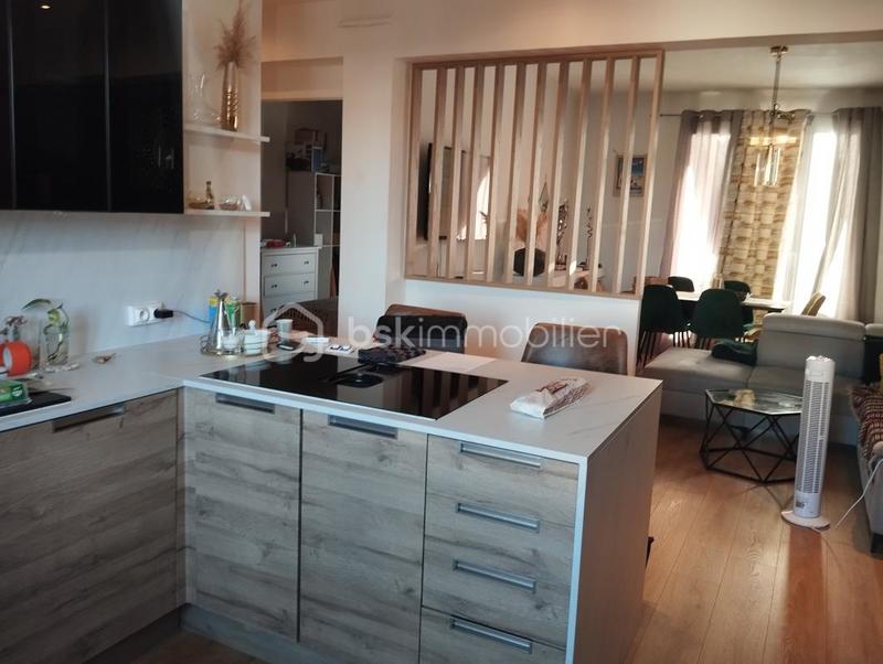 Appartement - 70 m² - 3 pièces