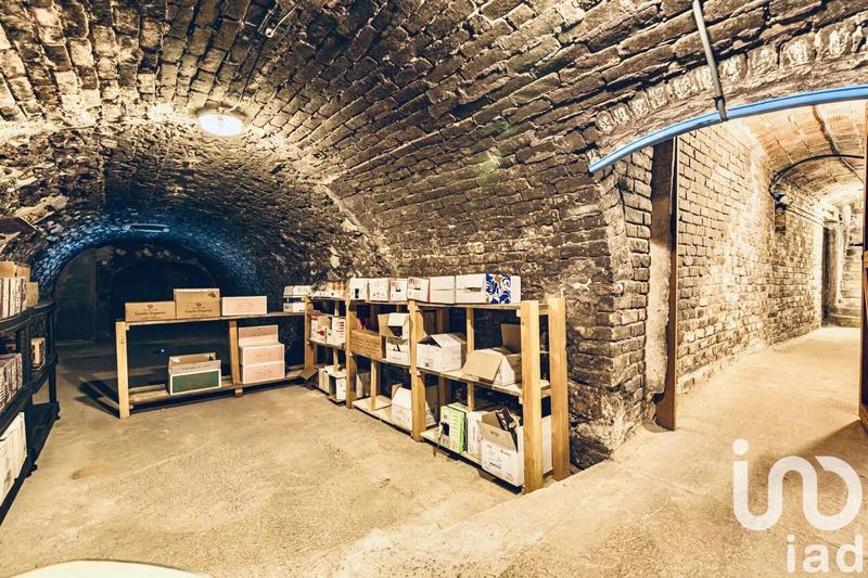 Maison - 469 m² - 12 pièces