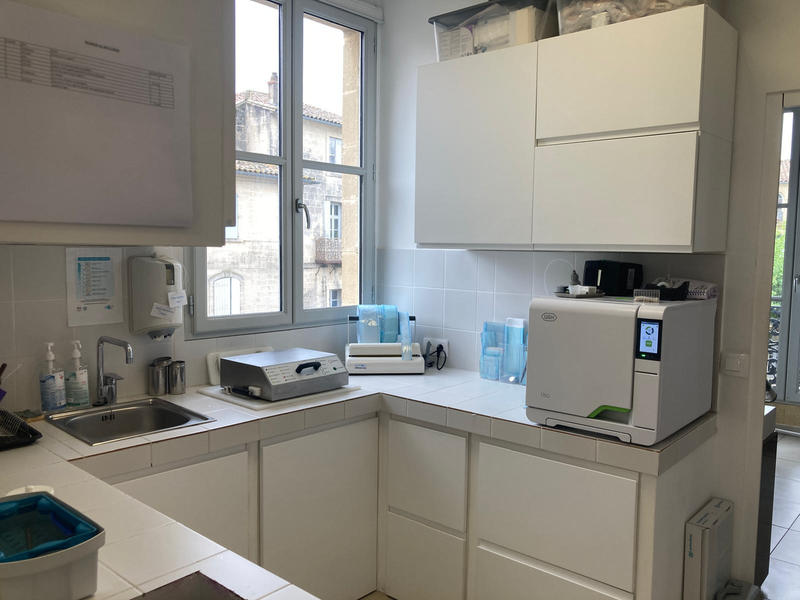 Local commercial - 73 m² - 6 pièces