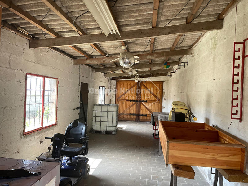 Maison - 180 m² - 6 pièces