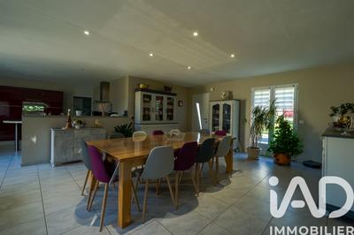 Maison - 139 m² - 7 pièces