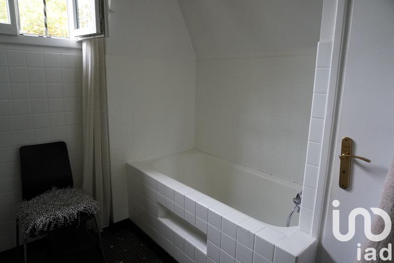 Maison - 195 m² - 8 pièces