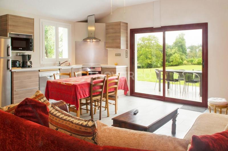 Maison - 376 m² - 14 pièces