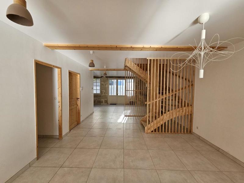 Maison - 143 m² - 6 pièces