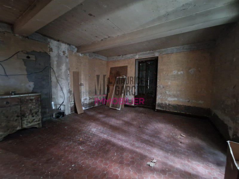 Maison - 454 m² - 9 pièces