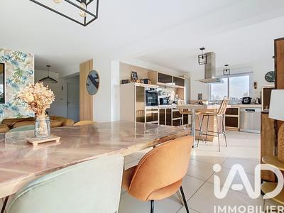 Maison - 135 m² - 6 pièces