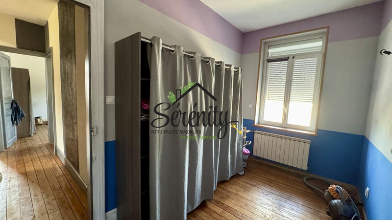 Maison - 180 m² - 8 pièces