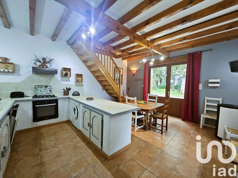 Maison - 263 m² - 9 pièces