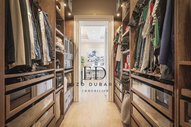 Appartement - 131 m² - 4 pièces