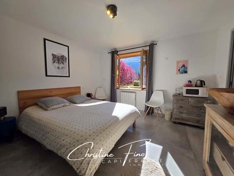 Châlet - 162 m² - 10 pièces