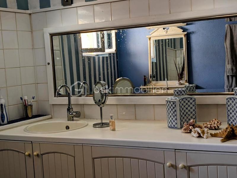 Maison - 296 m² - 9 pièces