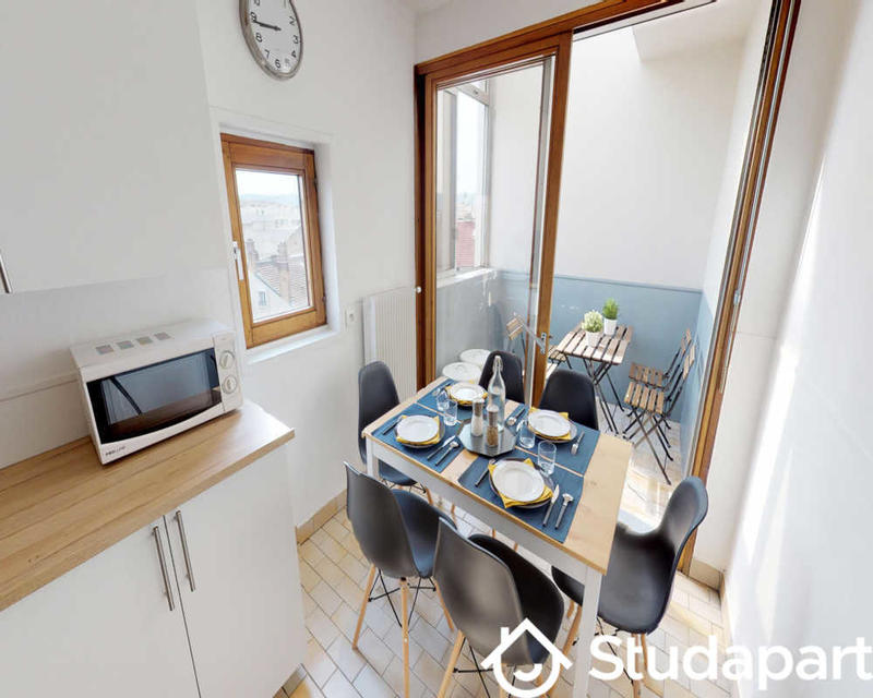 Chambre - 110 m² - 1 pièce