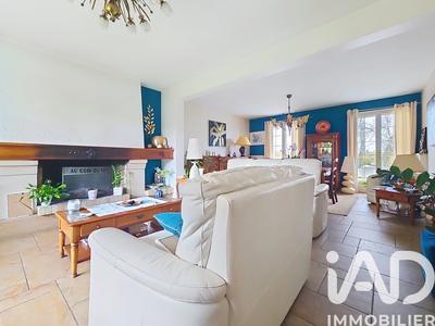 Maison - 200 m² - 6 pièces