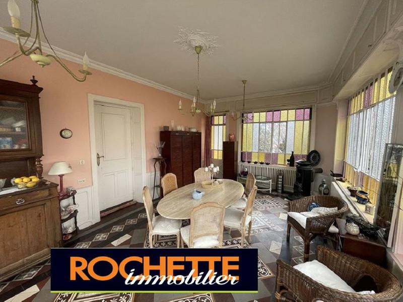 Maison traditionnelle - 172 m² - 7 pièces