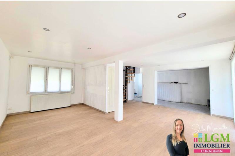 Maison - 102 m² - 4 pièces