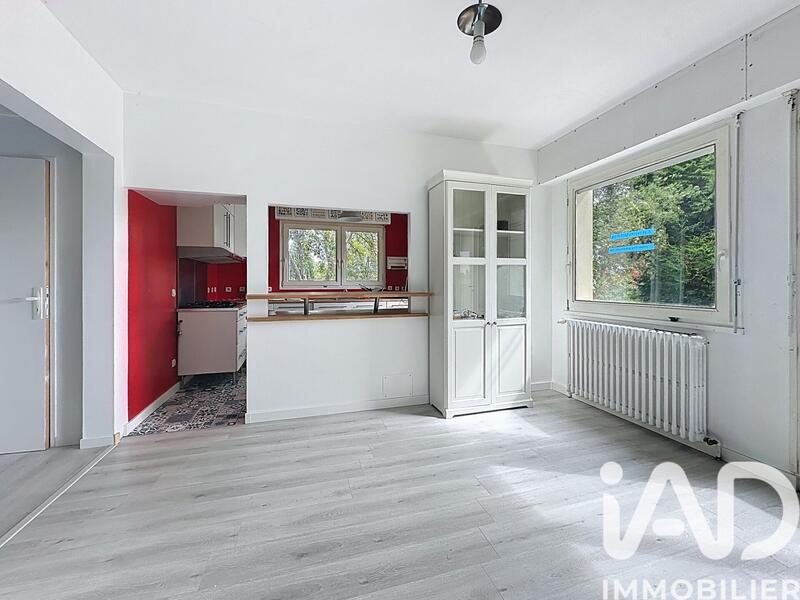 Maison - 185 m² - 9 pièces