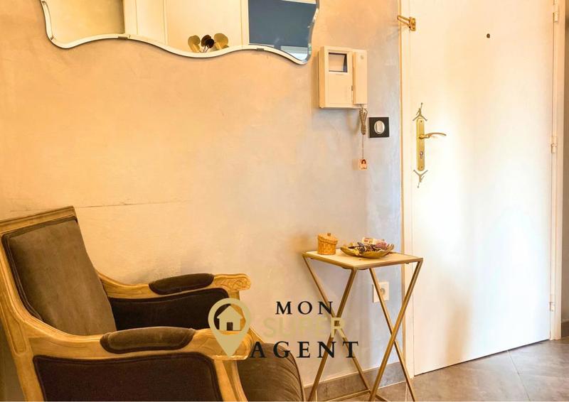 Appartement - 80 m² - 4 pièces