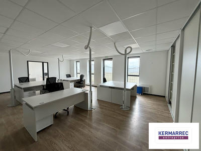 Bureau - 70 m² - 1 pièce