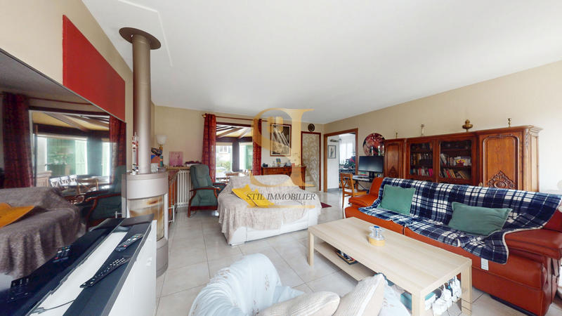 Maison - 228 m² - 7 pièces