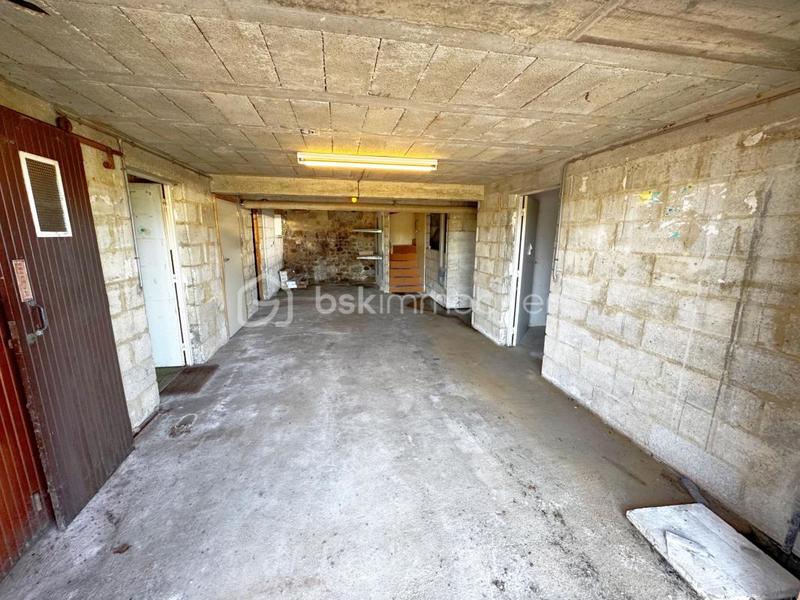 Maison ancienne - 199 m² - 8 pièces