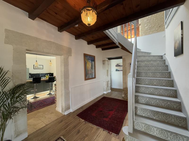 Maison - 161 m² - 6 pièces