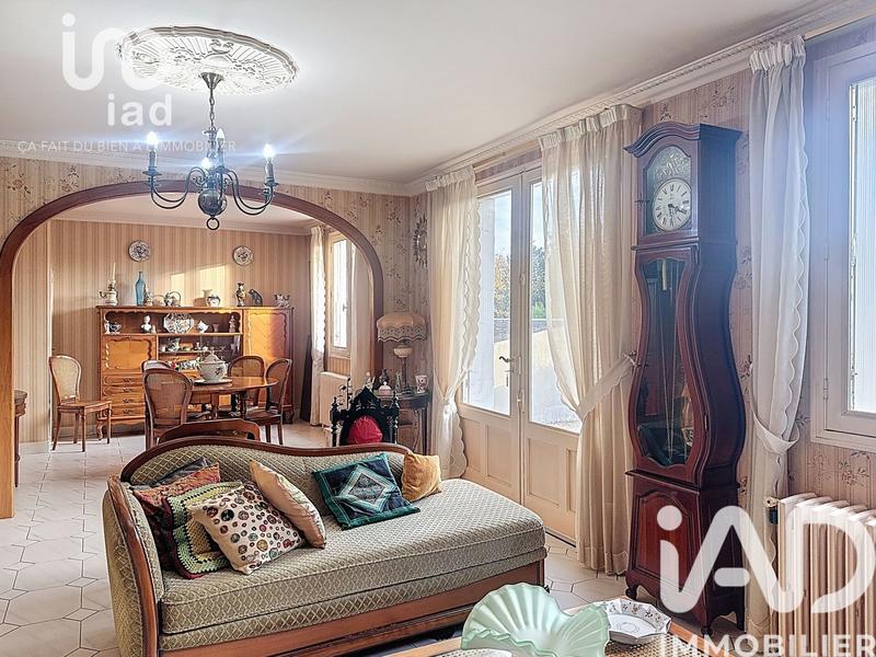 Maison - 99 m² - 5 pièces