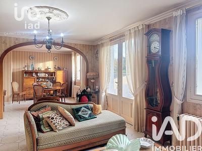 Maison - 99 m² - 5 pièces