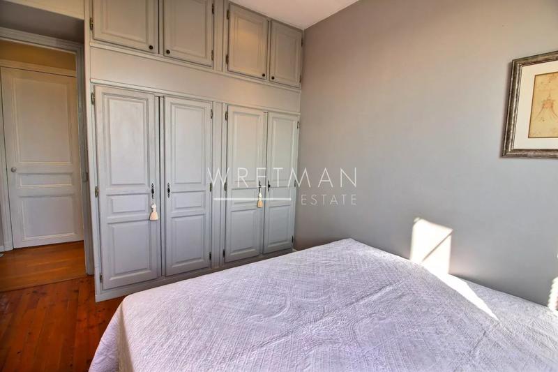 Maison - 180 m² - 7 pièces