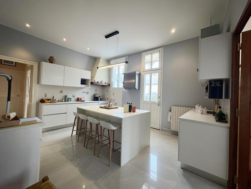 Maison ancienne - 94 m² - 4 pièces